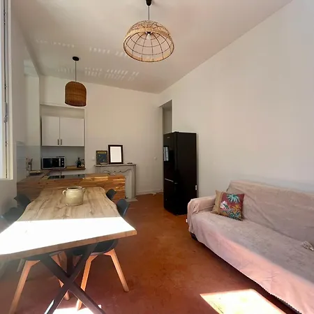 Le Zeus - St Henri Seafront Unique 2bedrooms *